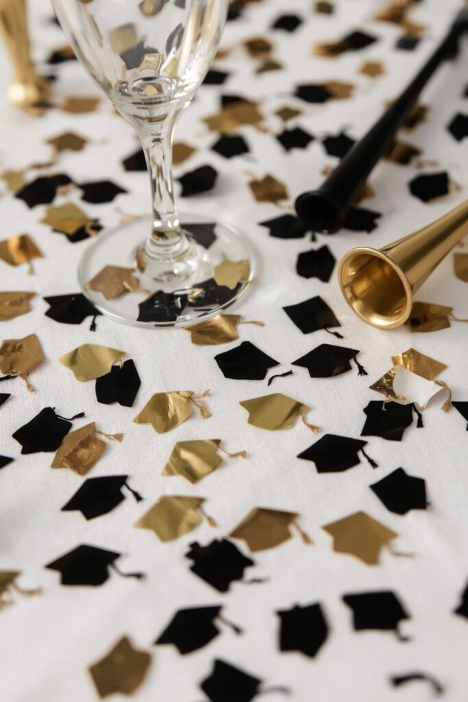 Grad Cap-Shaped Confetti