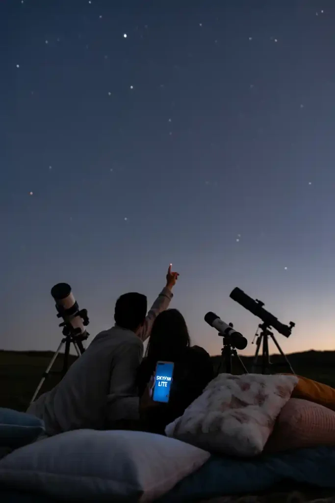 Stargazing Lounge