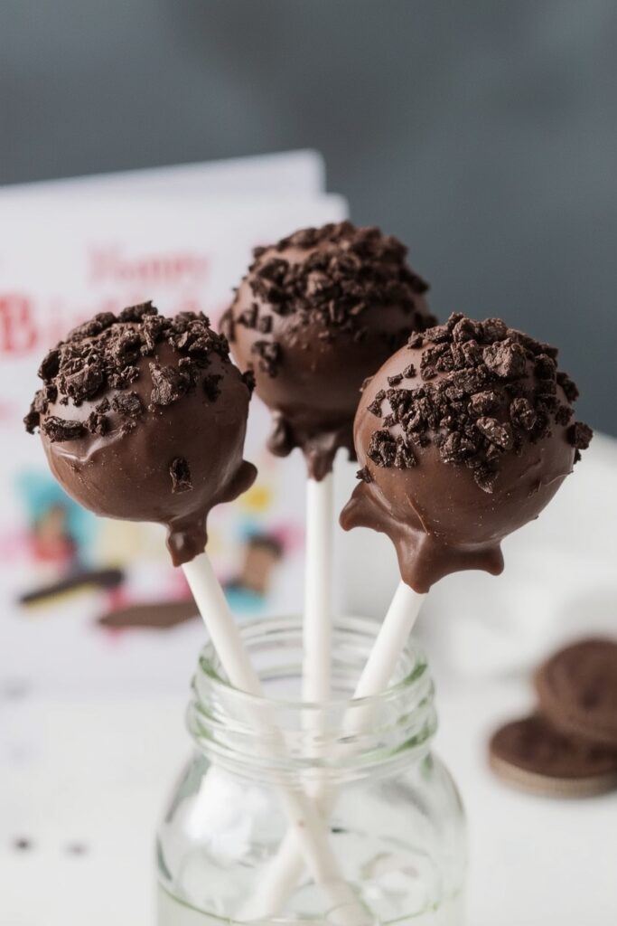 Oreo Truffle Pops


